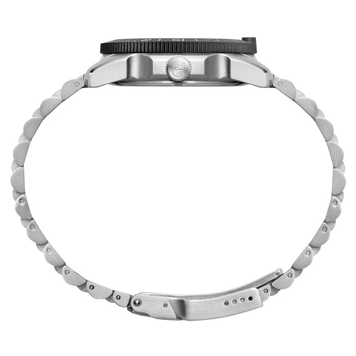 Luminox Men's Black And White Dial Silver Stainless Steel Band Sea Pacific Diver Ripple Dive Swiss Quartz Watch - XS.3122M