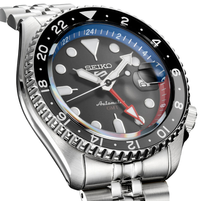 Seiko Men's Black Dial Silver Stainless Steel Band Mechanical Watch - SSK019