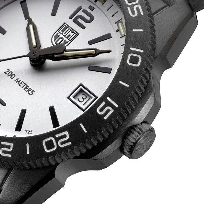 Luminox Men's White Dial Black Rubber Band Sea Pacific Diver Ripple Dive Swiss Quartz Watch - XS.3127M