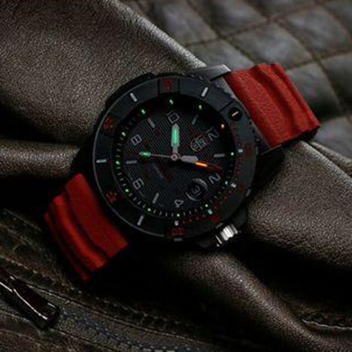 Luminox Mens Navy SEAL Red Rubber Strap Black Dial Military Dive Watch - XS.3615.LM