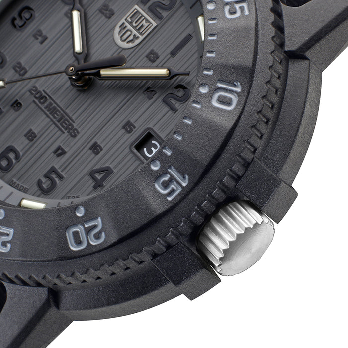 Luminox Mens Navy SEAL Black Dial Band Original Limited Edition Quartz Watch - XS.3001.EVO.Z